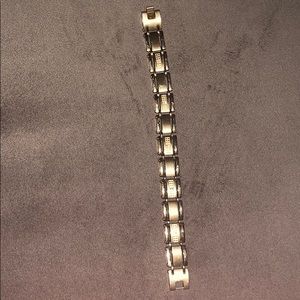 This bracelet is for men, its in good shape